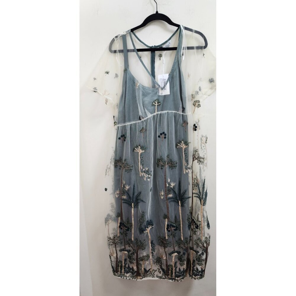 Estelle Plus Leon Embroidered Dress Size 18 W - Picture 3 of 9